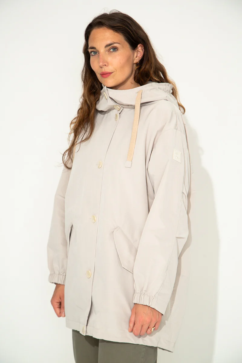CORNUS - Parka décontractée à capuche déperlante crème - Image 6