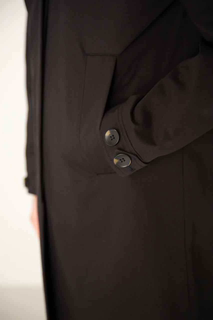 Sauzet- Trench oversize 100% coton déperlant noir - Image 6